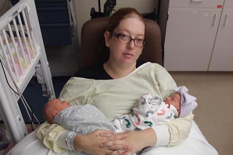 woman goes to doctor for kidney stones, ends up having surprise triplets
