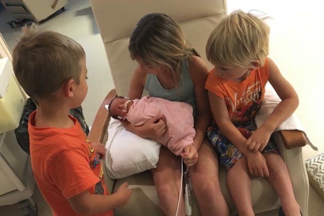 meet the mom who gave life-saving cpr to her newborn while delivering triplets | the great news: all three babies are doing well now!