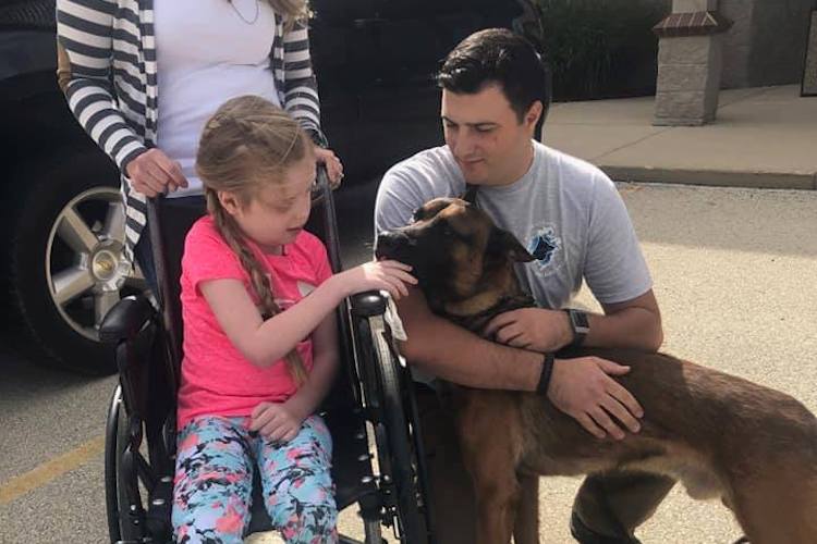 emma loves dogs: an 8-year-old girl who asked for comforting love letters from dogs during her brain tumor battle has died