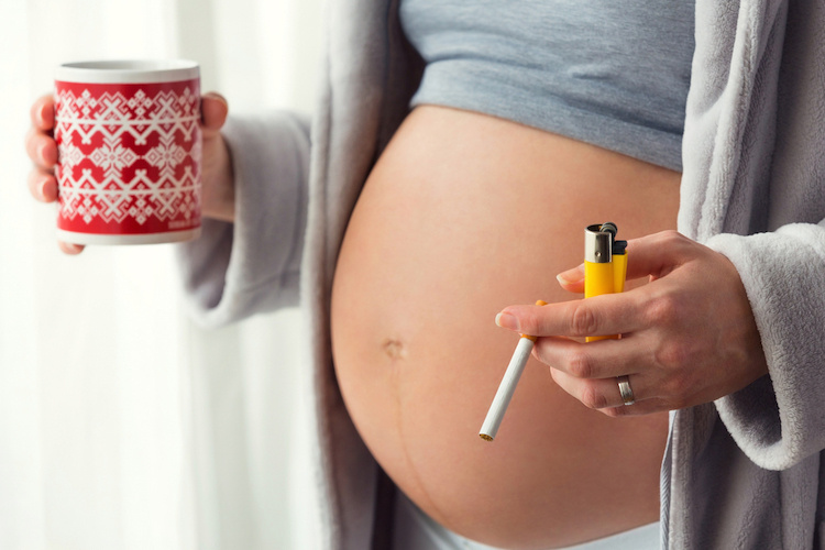 the effects of smoking while pregnant: these are the dangers to your baby