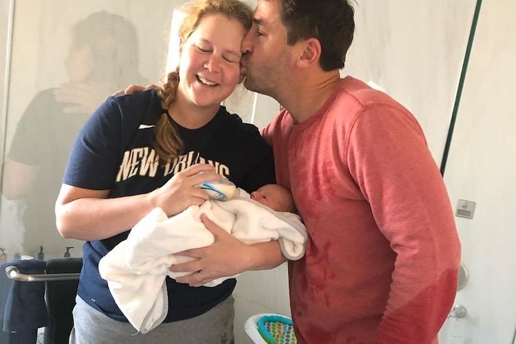 Amy Schumer Gets Candid About Why She Almost Immediately Switched from Breastfeeding to Formula
