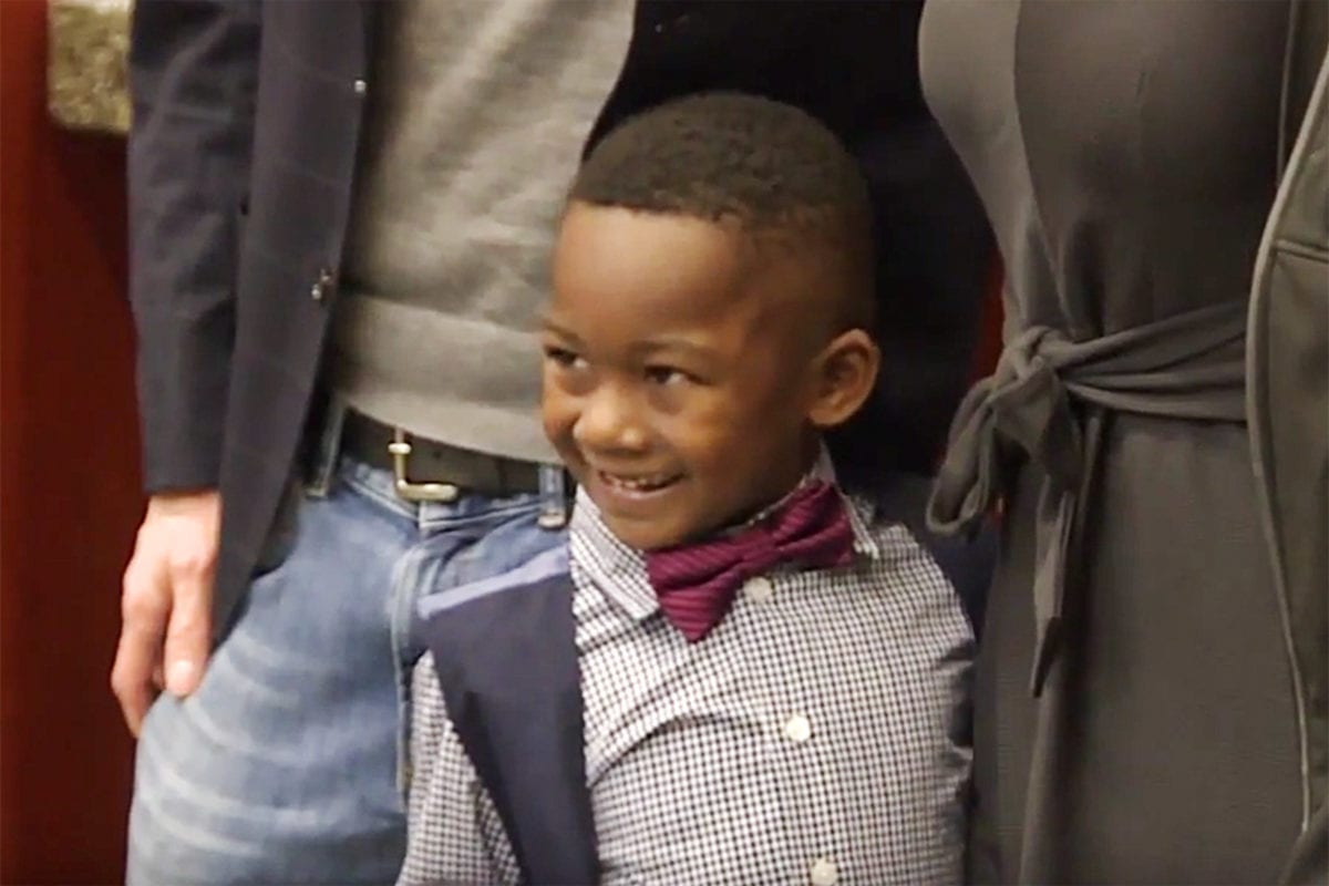 Boy's Entire Kindergarten Class Shows Up for His Adoption Hearing, Proving That Good Things Sometimes Do Happen