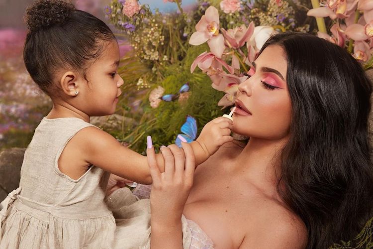 Kylie Jenner Can't Stop, Won't Stop At Just One: The Beauty Mogul Says She Wants Four (!!!) Kids