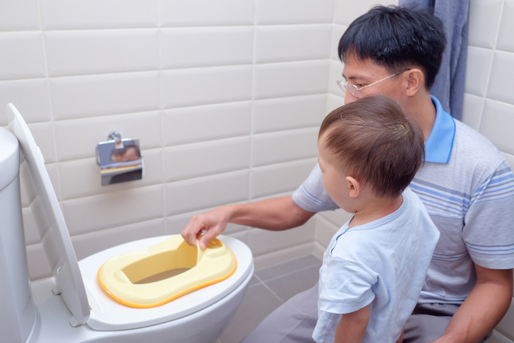 my friend's four-year-old refuses to potty train: please help!