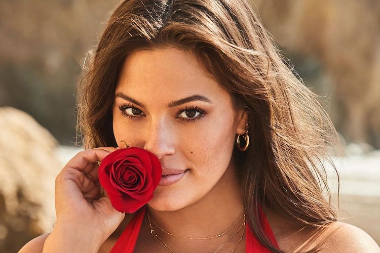 Ashley Graham Posts Candid Breastfeeding and Postpartum Body Photos, Shares Love of Wearing Disposable Hospital Underwear