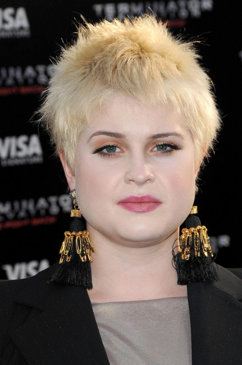 25 Laughably Bad Celebrity Hairstyles And Haircuts