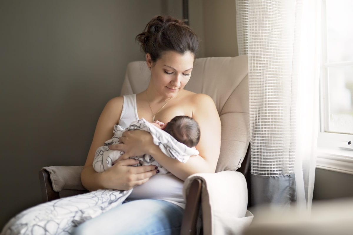 study finds breastfeeding & pregnancy may lower risk of early menopause