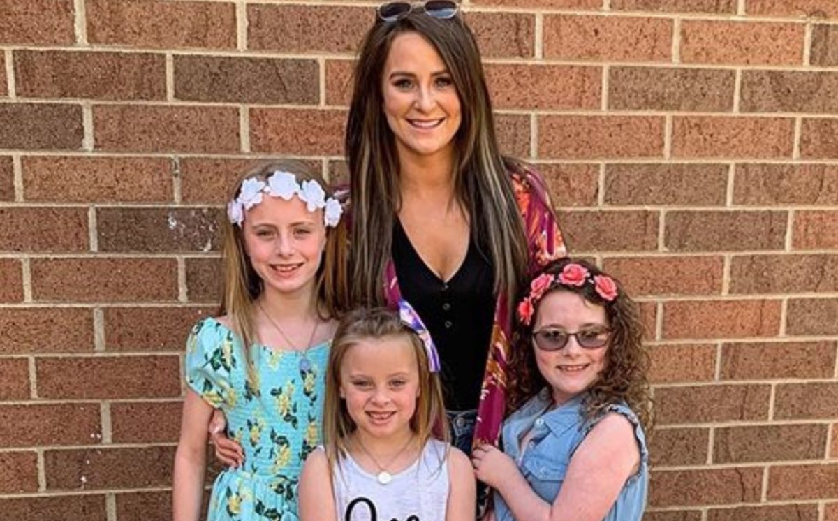Leah Messer Shamed For Daughter S Cheerleading Uniform