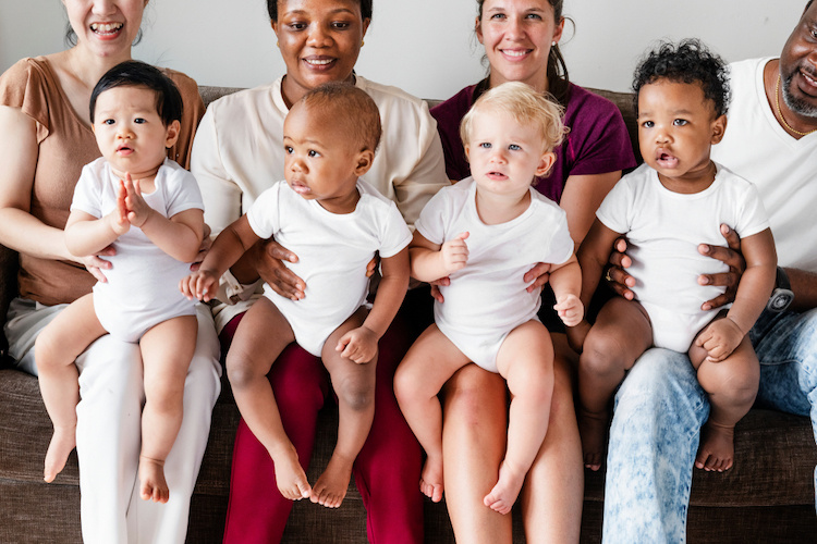 Tips for Making New Mom Friends from Someone Who's Been Through It