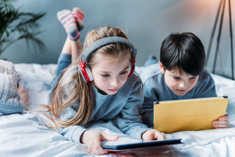 How Can I Keep My Kids Entertained and Engaged... Without Electronics?