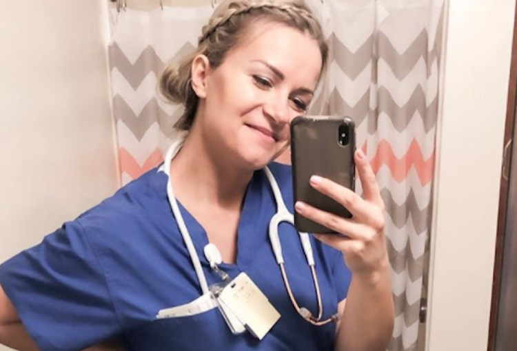 A Respiratory Therapist Diagnosed with Coronavirus Gives Birth While in a Coma