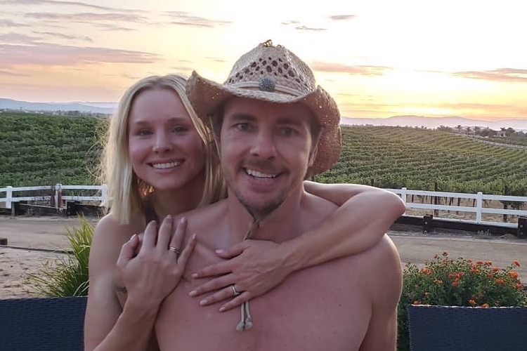 Gross! Kristen Bell Records Dax Shepard Performing 'Surgery' on Himself