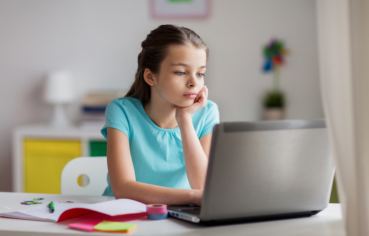 The YouTube Videos My Preteen Daughter Watches Seem to Be Affecting Her Behavior: Advice