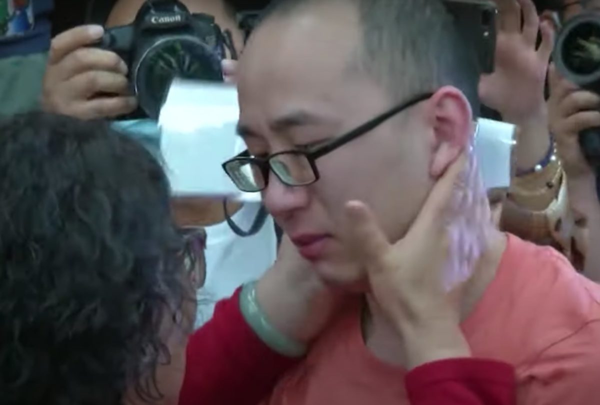 son is reunited with parents 32 years after he was kidnapped