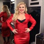 Kelly Clarkson Reveals She Was Body-Shamed When She Was At Her Slimmest