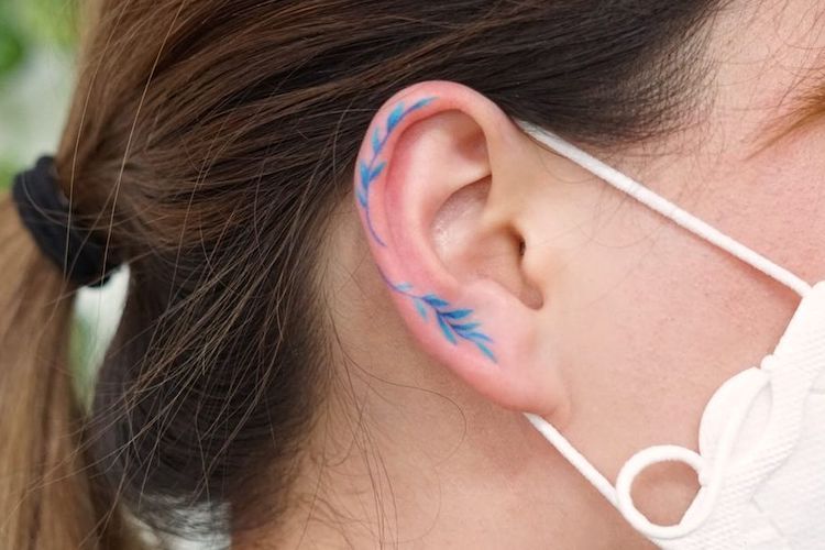 60 irresistible ear tattoos that you are going to want | hey, look me over. lend me an ear!