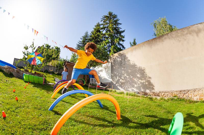 7 fun, creative ways to get out of the house with kids this summer