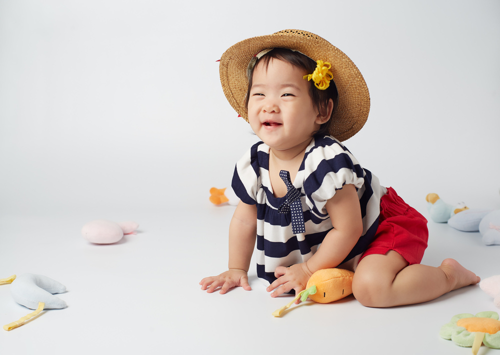 20 Zingy Baby Names for Girls That Start with X, Y, or Z