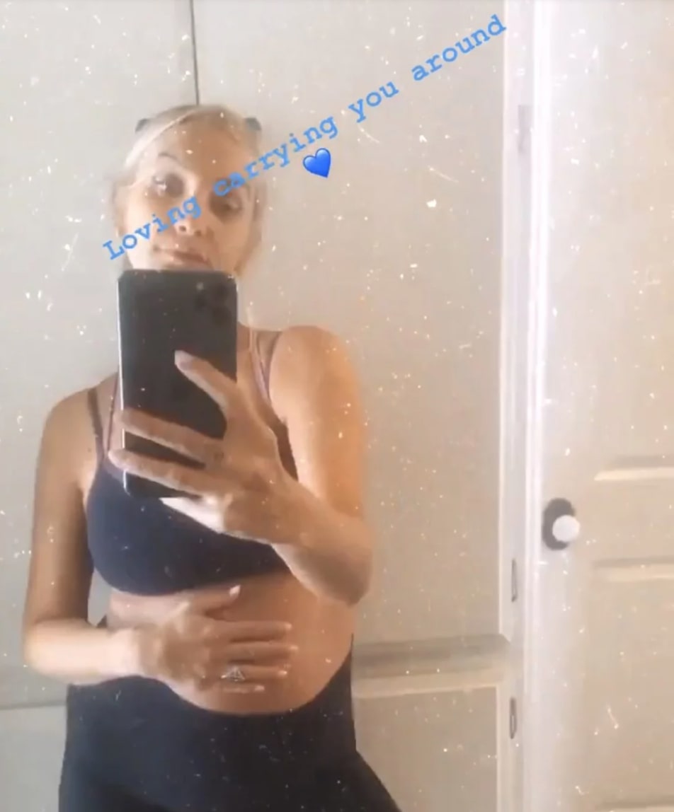 pregnant ashlee simpson boasts baby bump in ig tribute