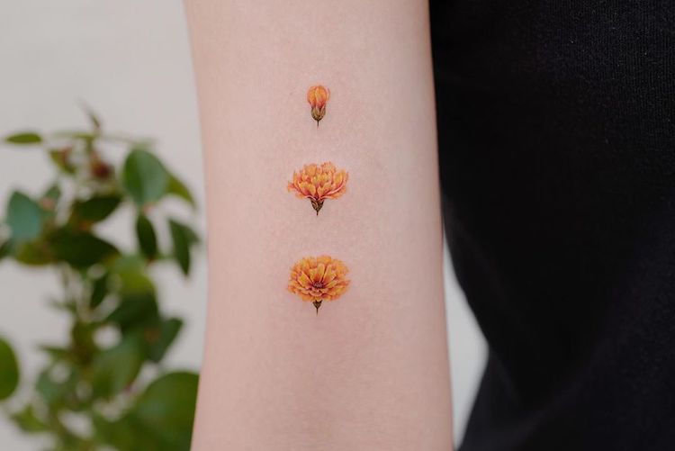 25 birth flower tattoos that celebrate each month of the year