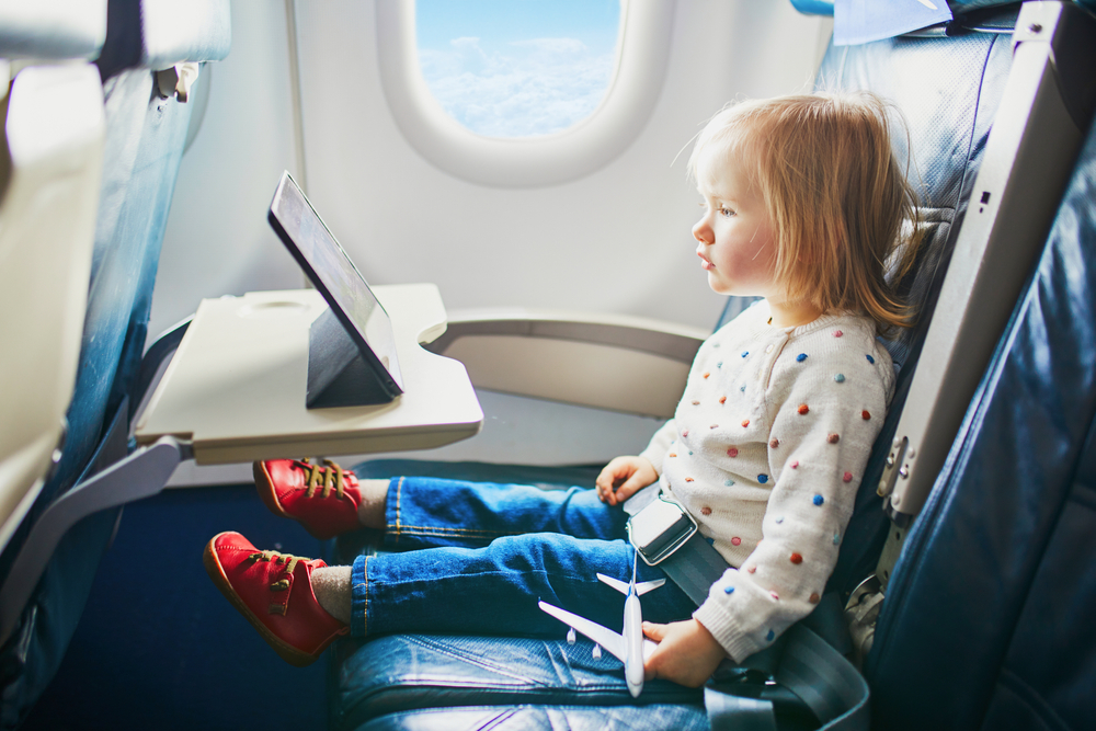 airline travel unaccompanied minor