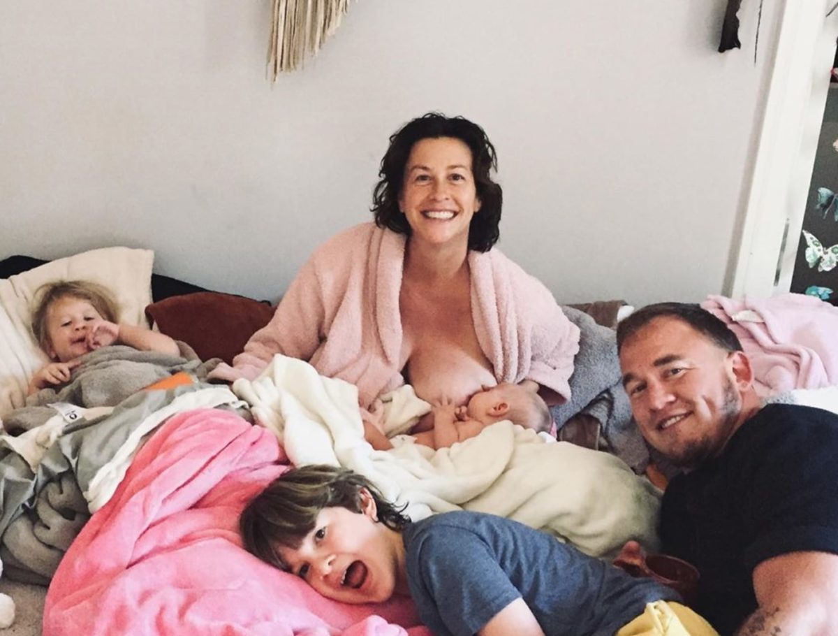 Alanis Morissette Reveals She Is 'Unschooling' Her Kids 