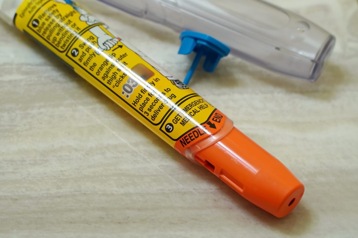 dad mistakenly gives son epipen, demands sister pay him back