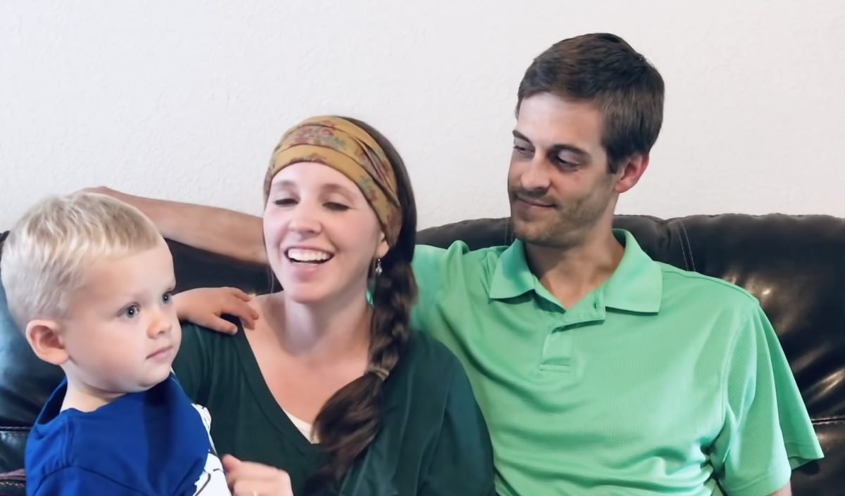 Jill Duggar Says She's Been 'Distancing' Herself From Family