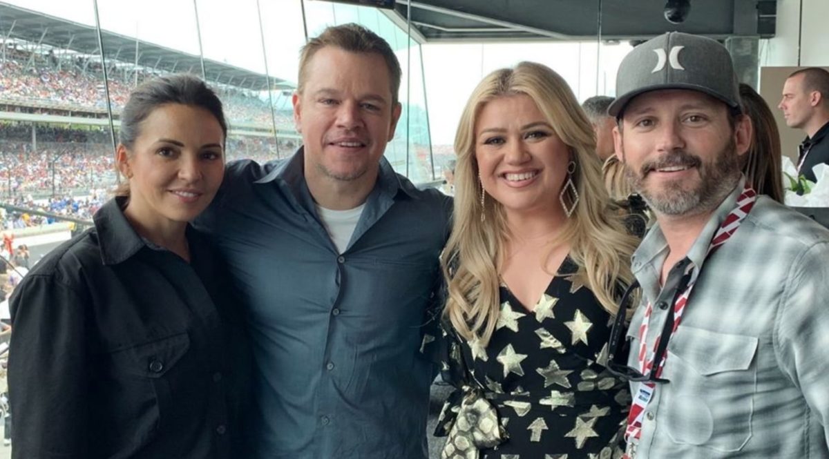 Kelly Clarkson Shares Children Are In Therapy Due To Divorce