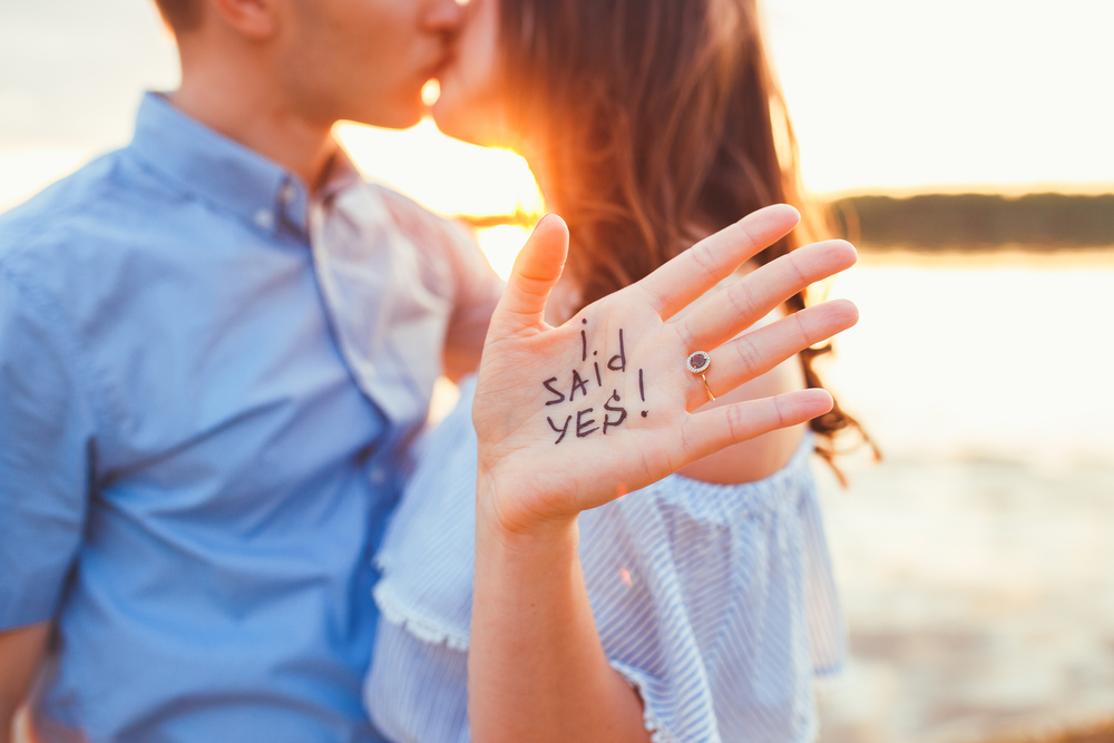 https://howtheyasked.com/marriage-proposal-ideas/flash-mob/