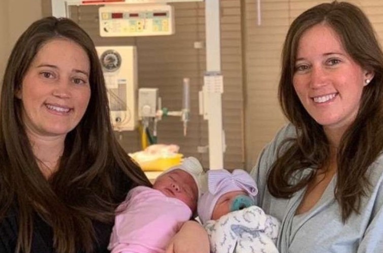 Twin Sisters Give Birth To Girls 90 Minutes Apart On Their Birthday | How wild is this story? Twin sisters Amber Tramontana and Autum Shaw both gave birth to their second child only 90 minutes apart. To make things even more unbelievable, the births took place on the twins' birthday, October 29.