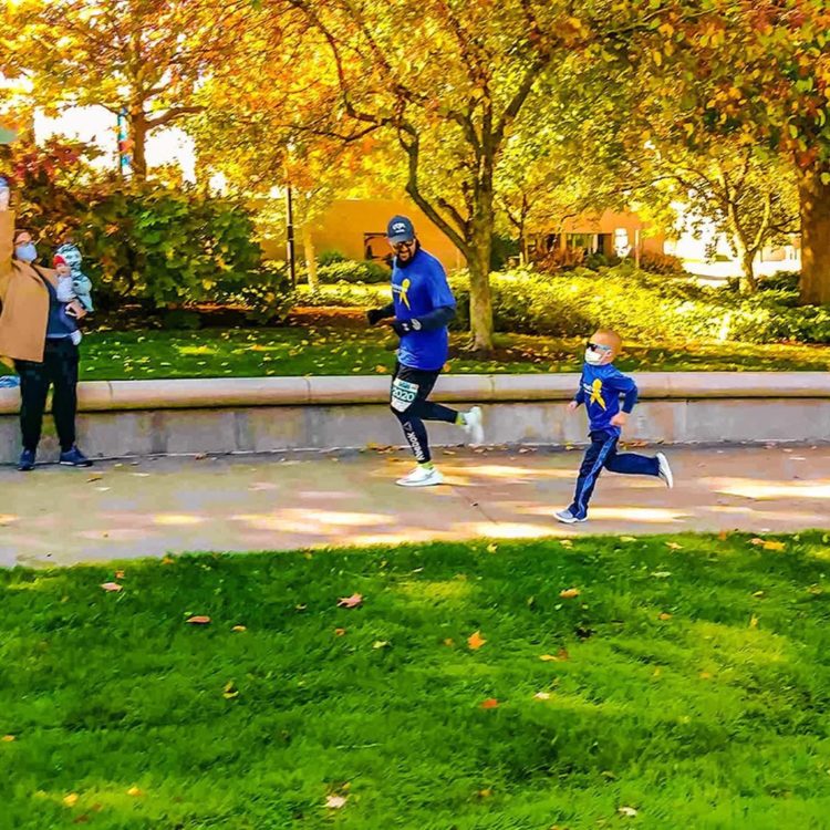 This Dad Ran a Full Marathon Around the Hospital Treating His 4-Year-Old Son with Cancer