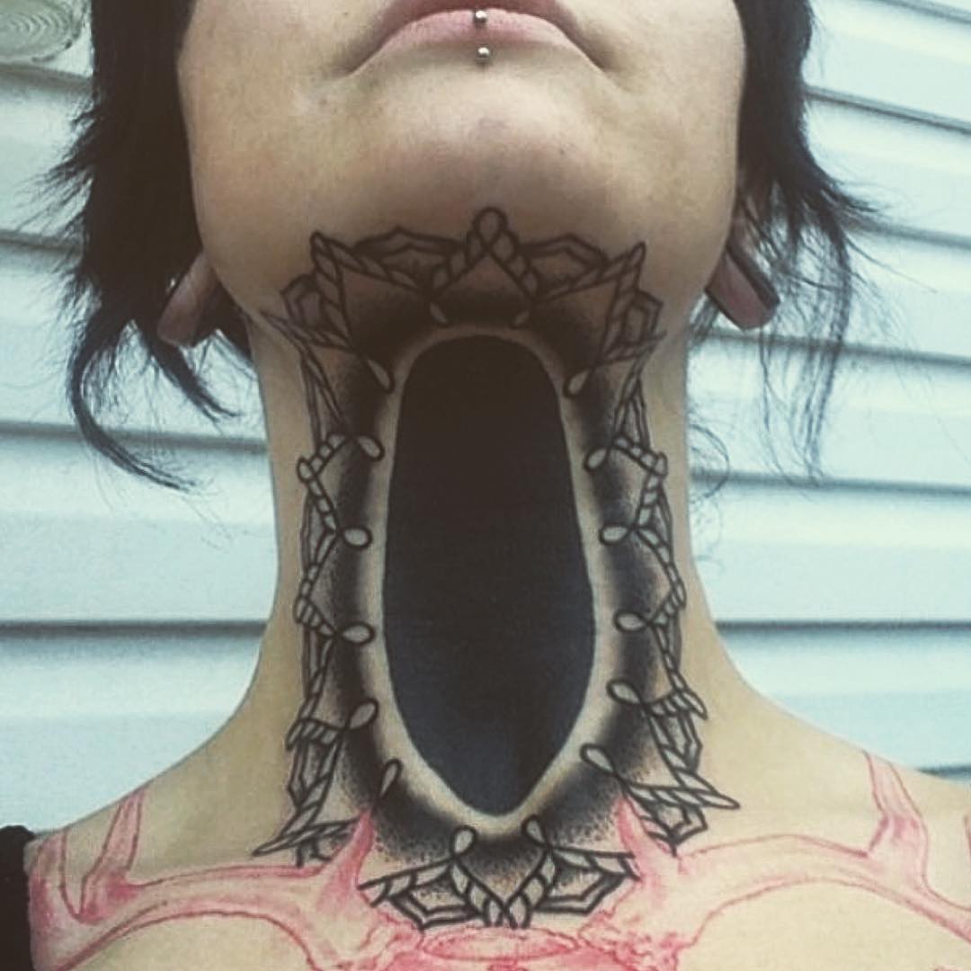 25 daring throat tattoos