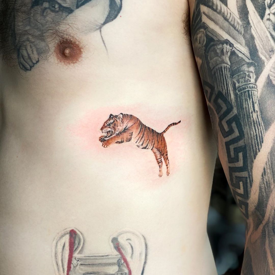 25 Micro Realism Tattoos That Shrink Reality Into Miniature