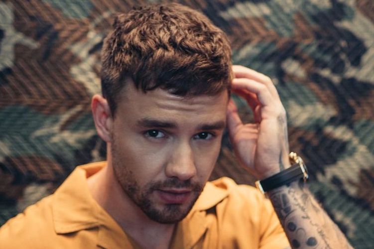 Liam Payne Hits Back At "Click Bait" About His Relationship With Son | Singer Liam Payne is speaking out against recent "click bait" headlines that question his presence in his son Bear's life. The former One Direction star is calling out The Daily Mail for publishing an article about his extensive time away from his 3-year-old during the pandemic.