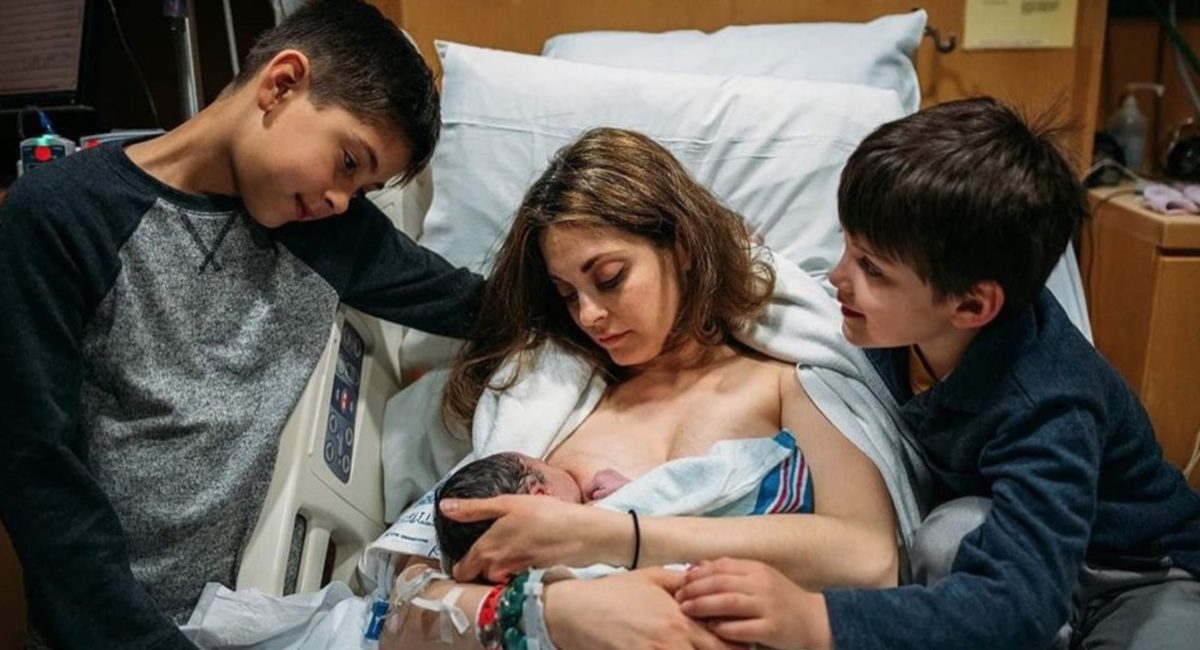 Boy Acts As Mother's Doula, Photos Normalize Childbirth