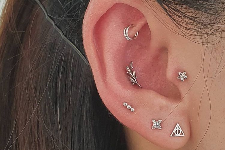 25 subtle inner-ear piercings that add a pinch of sparkle
