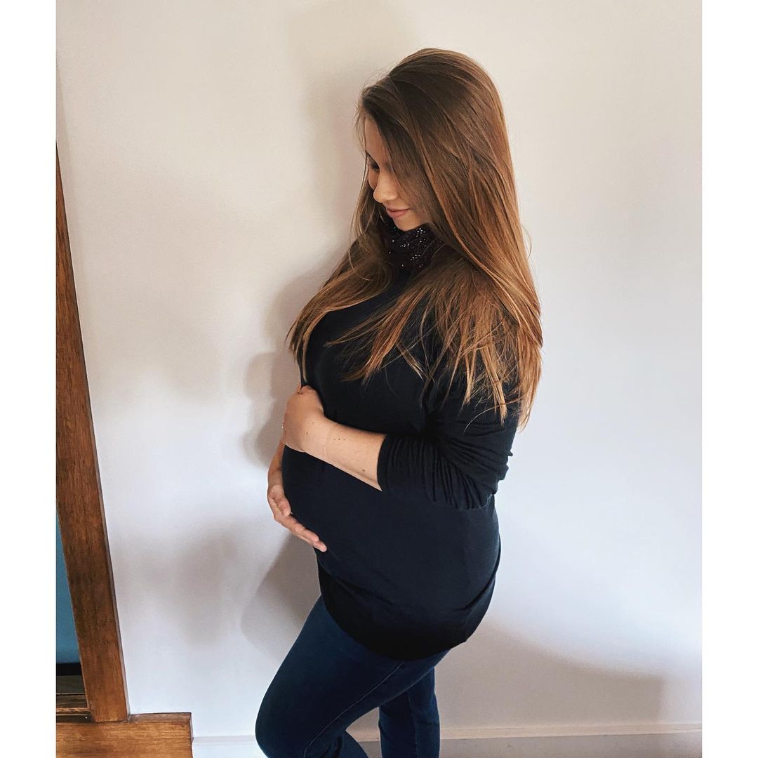 Pregnant Bindi Irwin Boasts Her Perfect 26-Week Baby Bump
