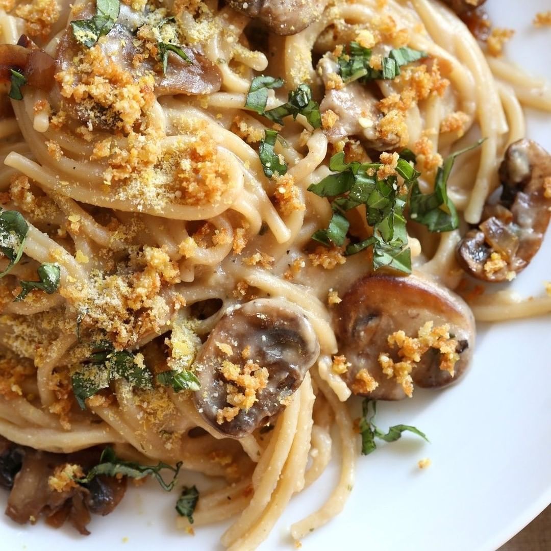we found the most mouth-watering instant pot recipes that you will want to eat right now, like mushroom tetrazzini pasta.