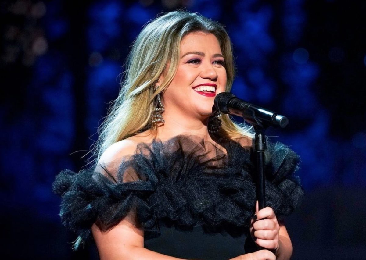 Kelly Clarkson Says Ex Committed Fraud For Over A Decade