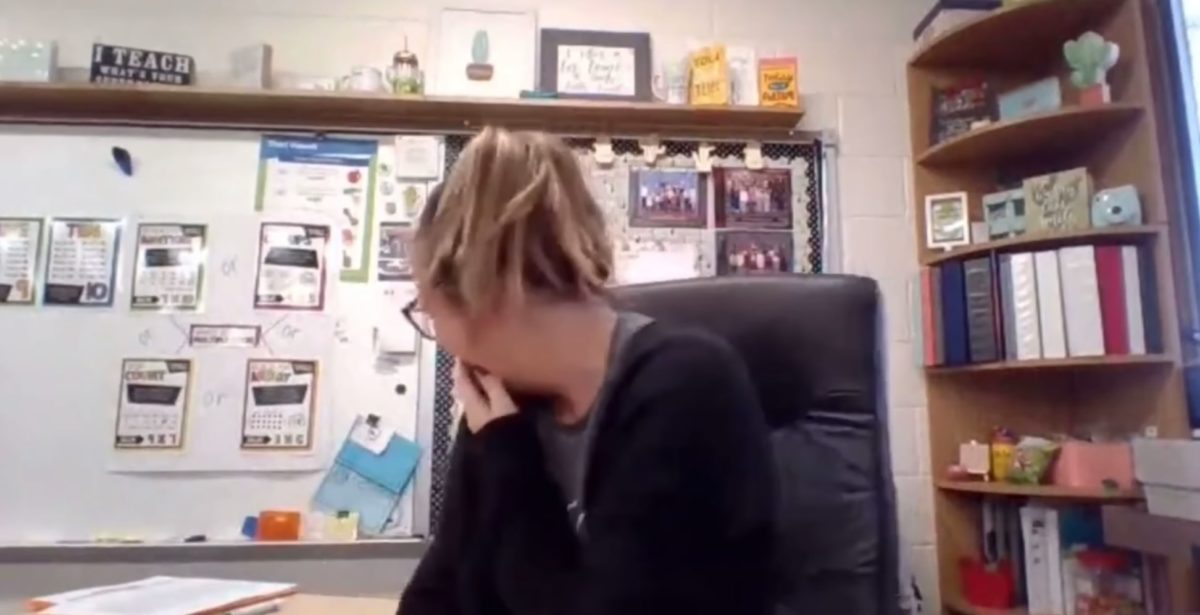 teacher lets out a fart during a zoom class goes viral
