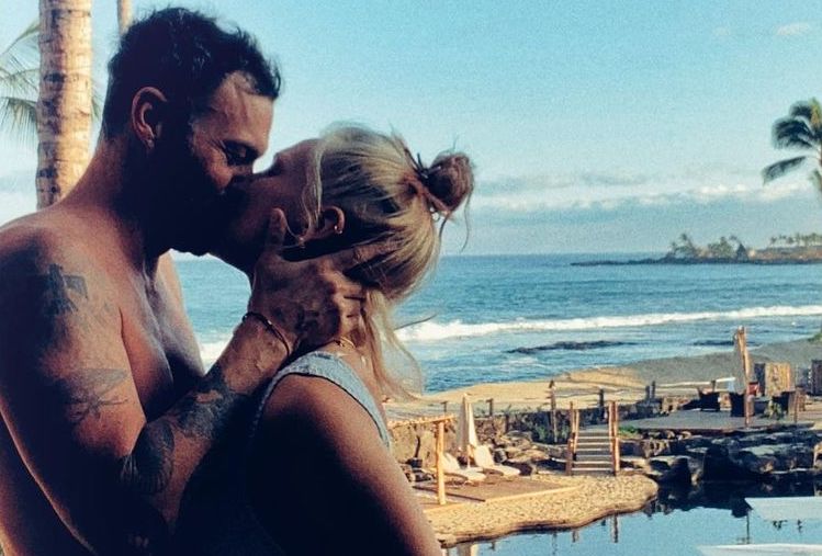 brian austin green and girlfriend are insta official