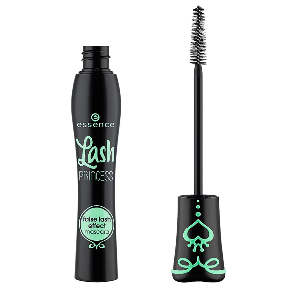 2 products: the leggings and mascara that people on tiktok say you can't live without