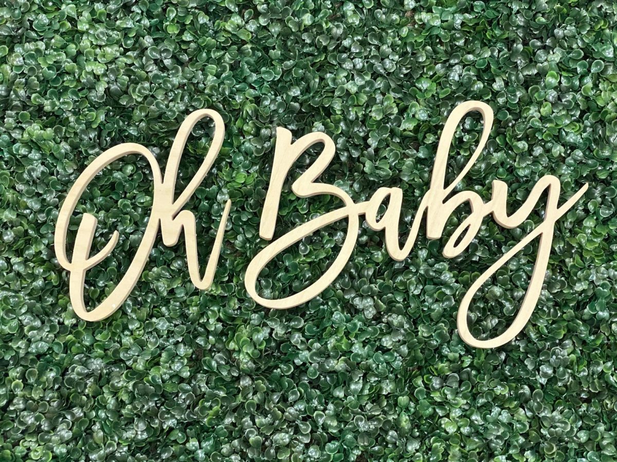 baby on the way? here are 10 customizable baby shower decorations