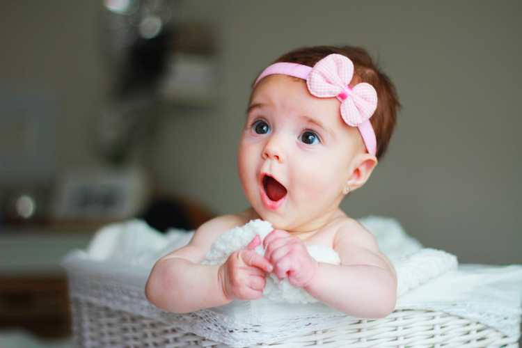 35 backwards baby names for girls that contain words, names, and hidden meanings in reverse