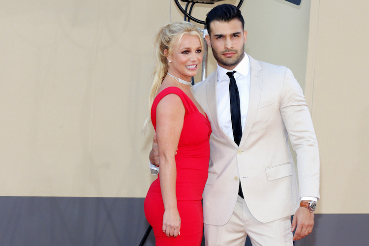 Britney Spears' Boyfriend Shares Hope for Normal Future, Calls Her Dad a 'Total D–k'