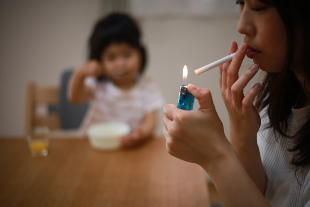 Can I Smoke Cigarettes Even Though My 3-Year-Old Still Breastfeeds?