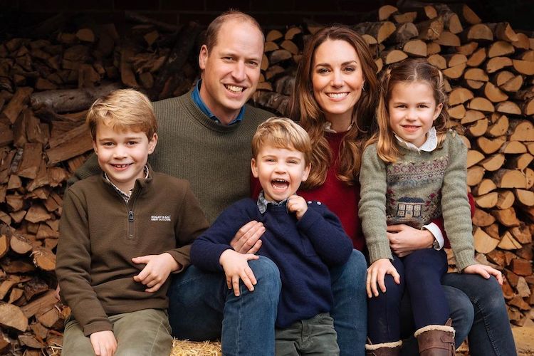 Prince George and Princess Charlotte Write Letters to 'Granny Diana' While Celebrating Britain's Mother's Day