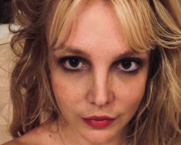 Britney Spears Posts Rare Photo Of Her Two Teenage Sons