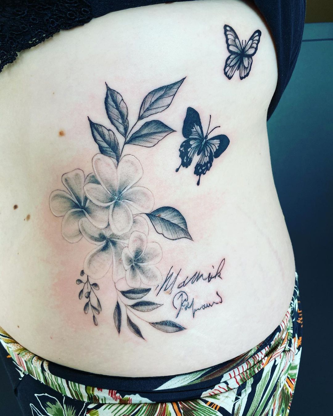 25 Tattoos With Ashes That Tenderly Keep A Loved One Forever